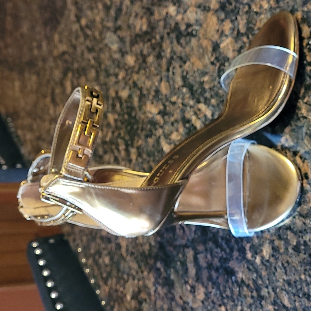 NWOB Guess Chain Ankle Strap Heels